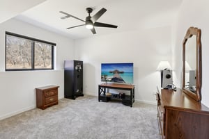 W Wilson St-S2402-038.jpg