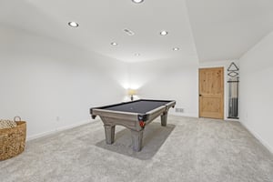 W Wilson St-S2402-047.jpg