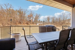 W Wilson St-S2402-049.jpg