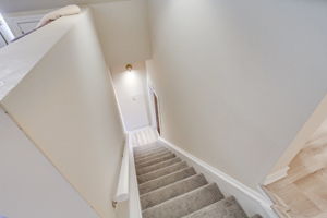  Photo 39