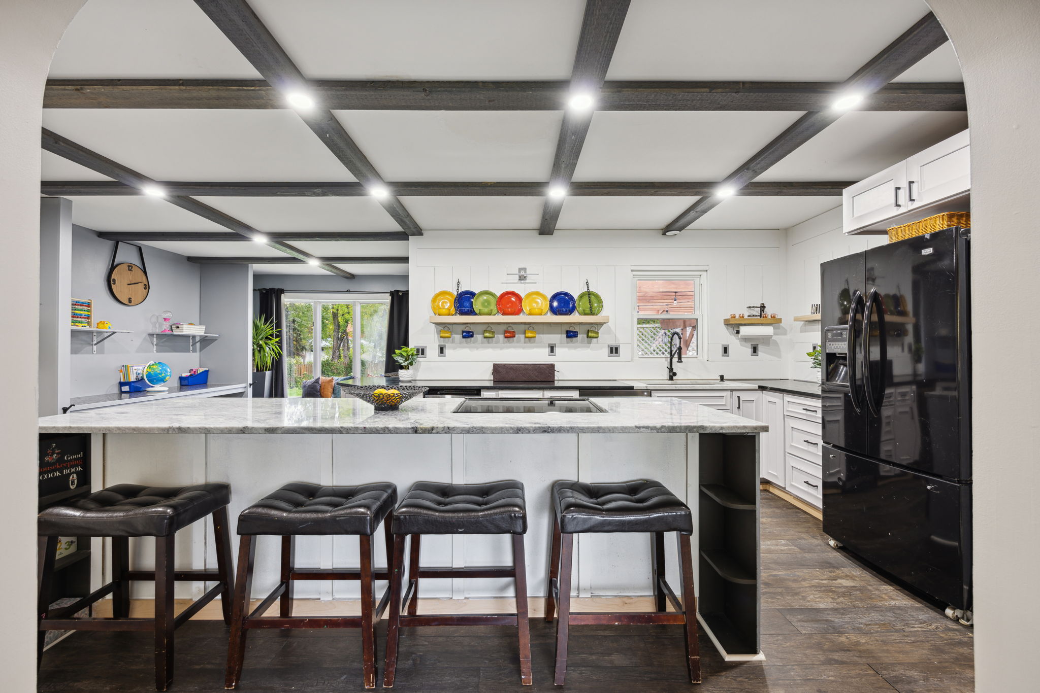 06_Interior
