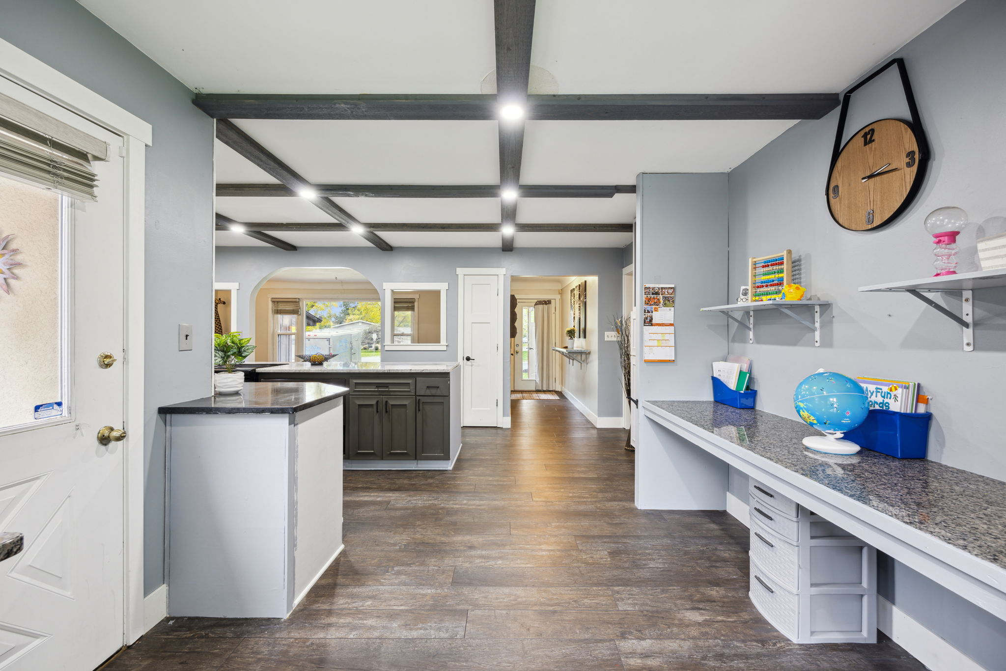 12_Interior