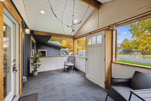 14_Interior