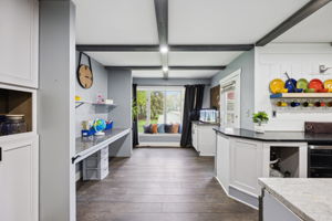 11_Interior