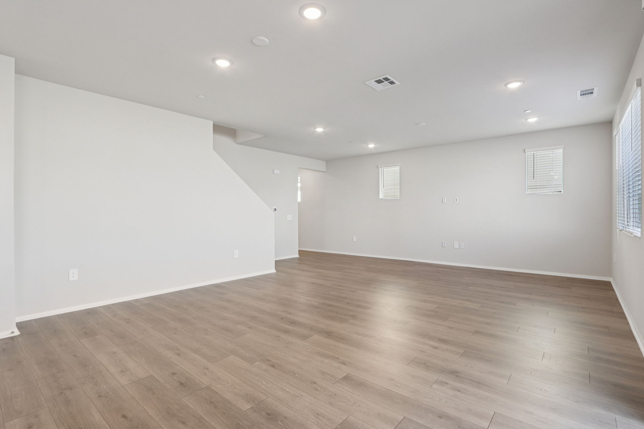 So Cal - Willow at Live Oak - 2070 Meyer Ln Redlands CA 92374 - 005