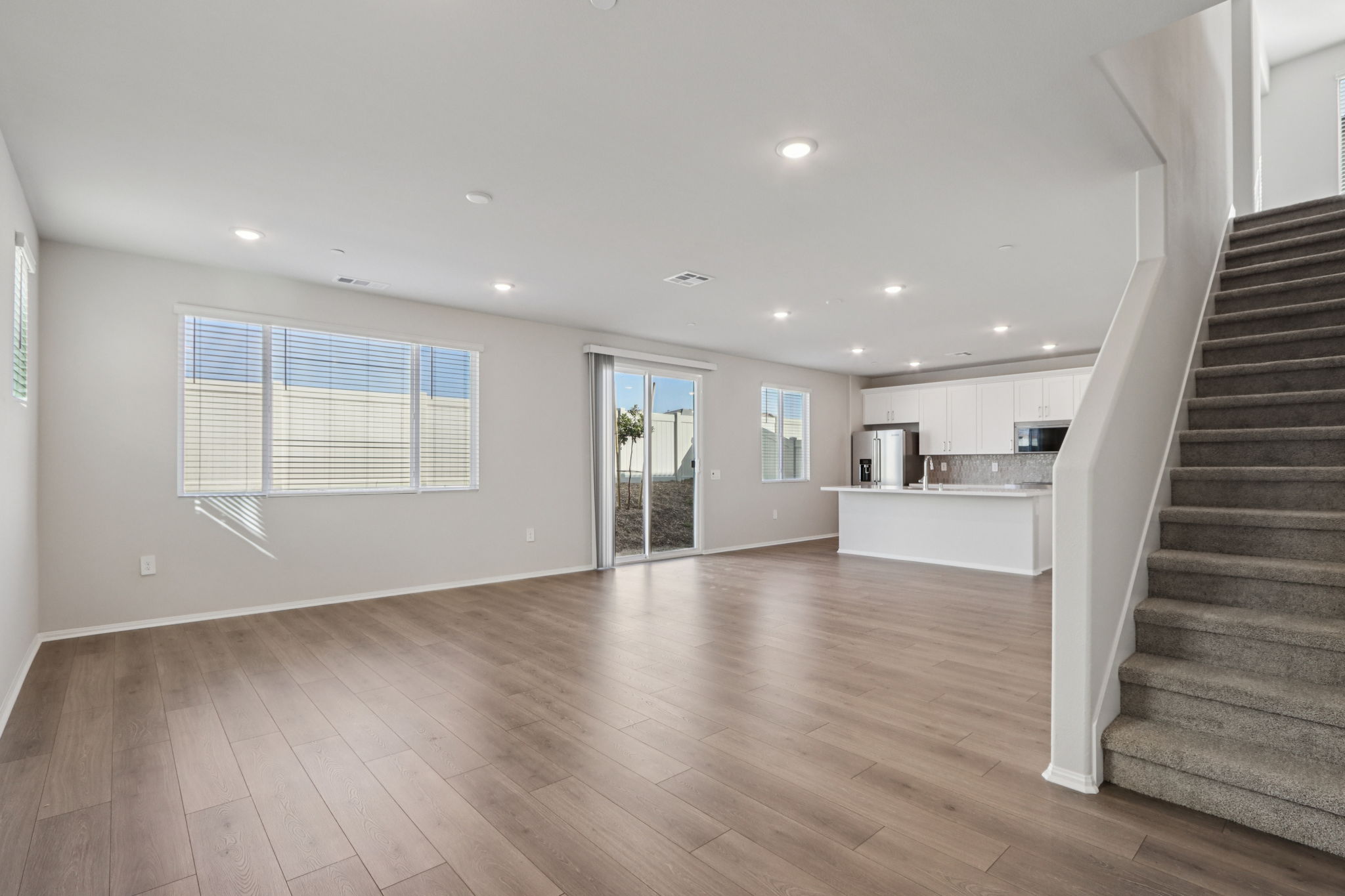 So Cal - Willow at Live Oak - 2070 Meyer Ln Redlands CA 92374 - 007