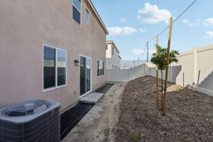 So Cal - Willow at Live Oak - 2070 Meyer Ln Redlands CA 92374 - 044