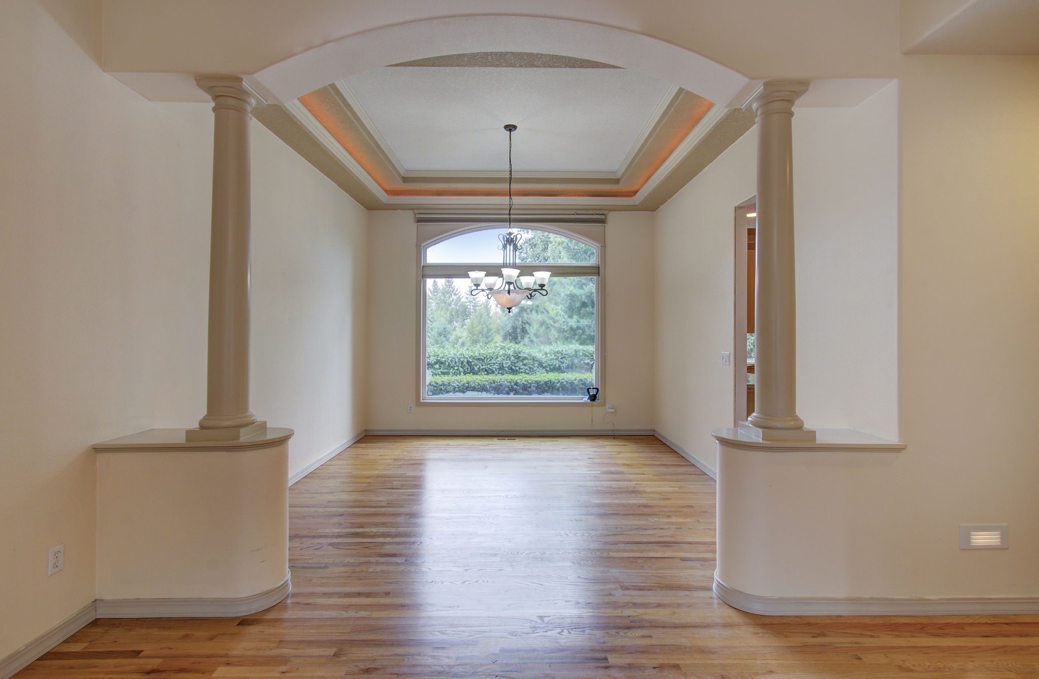 02 formal dining room