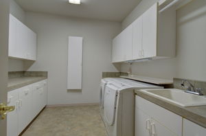 03 laundry room