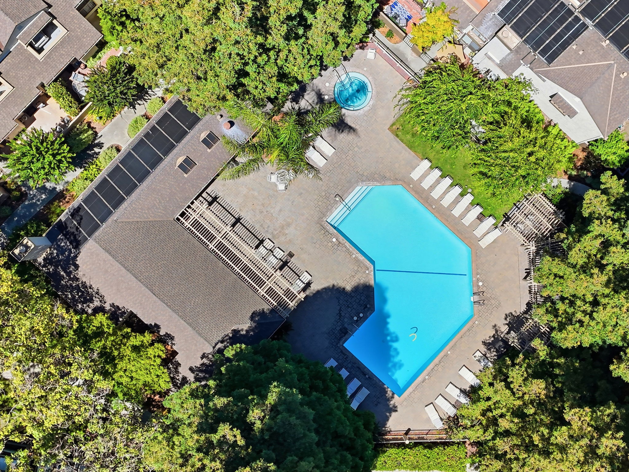 003_F8_AERIAL_2071 Foxhall Loop