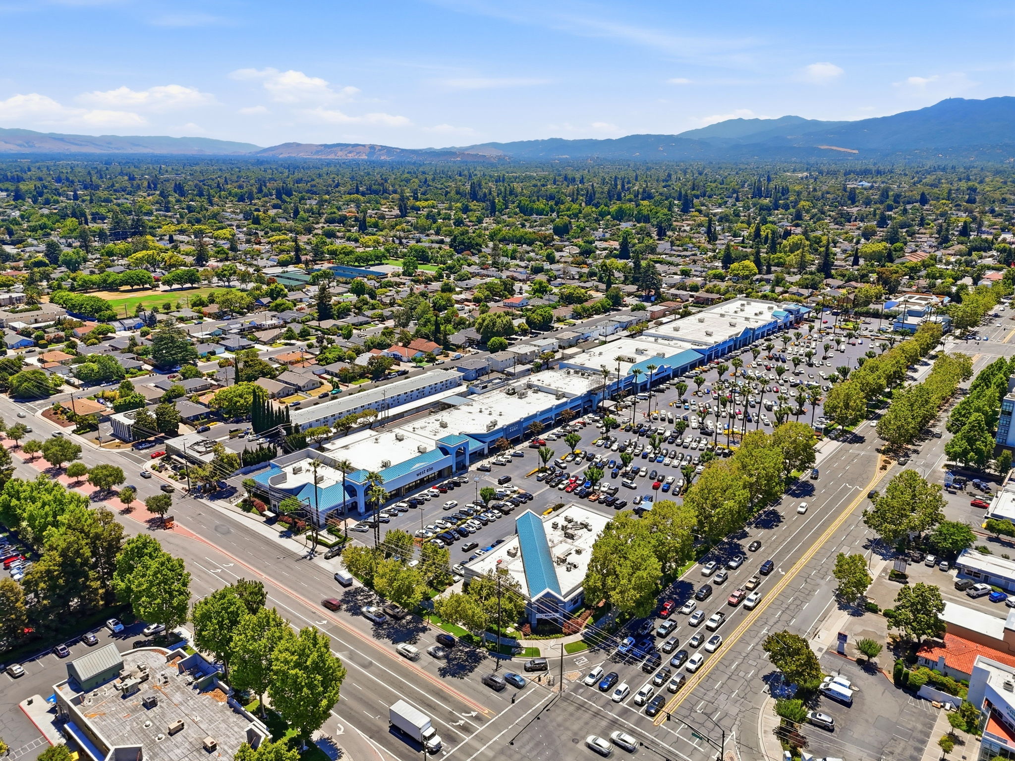 016_F8_AERIAL_2071 Foxhall Loop