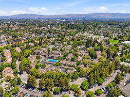 011_F8_AERIAL_2071 Foxhall Loop