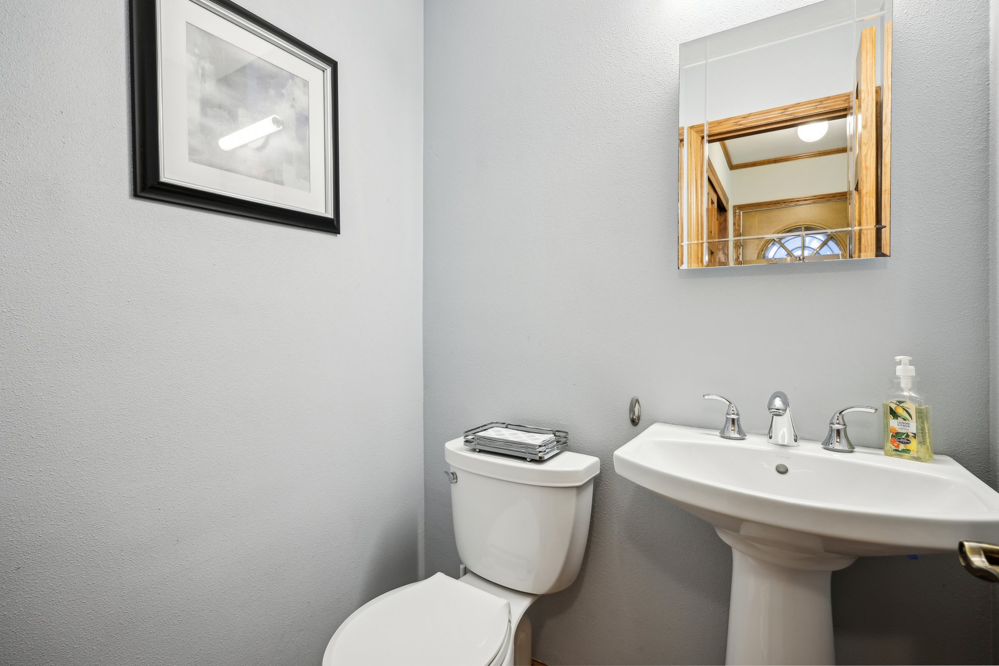 W Court St-2805-022.jpg