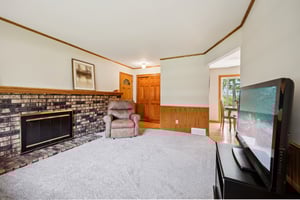 W Court St-2805-009.jpg