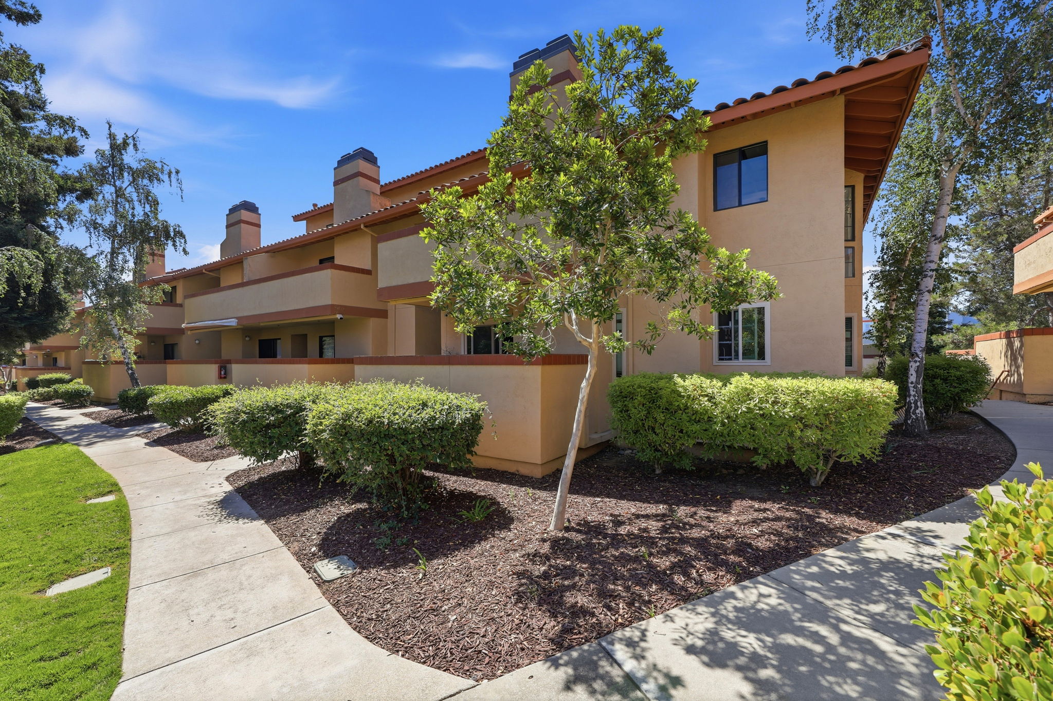 002_F8_20714 Celeste Cir