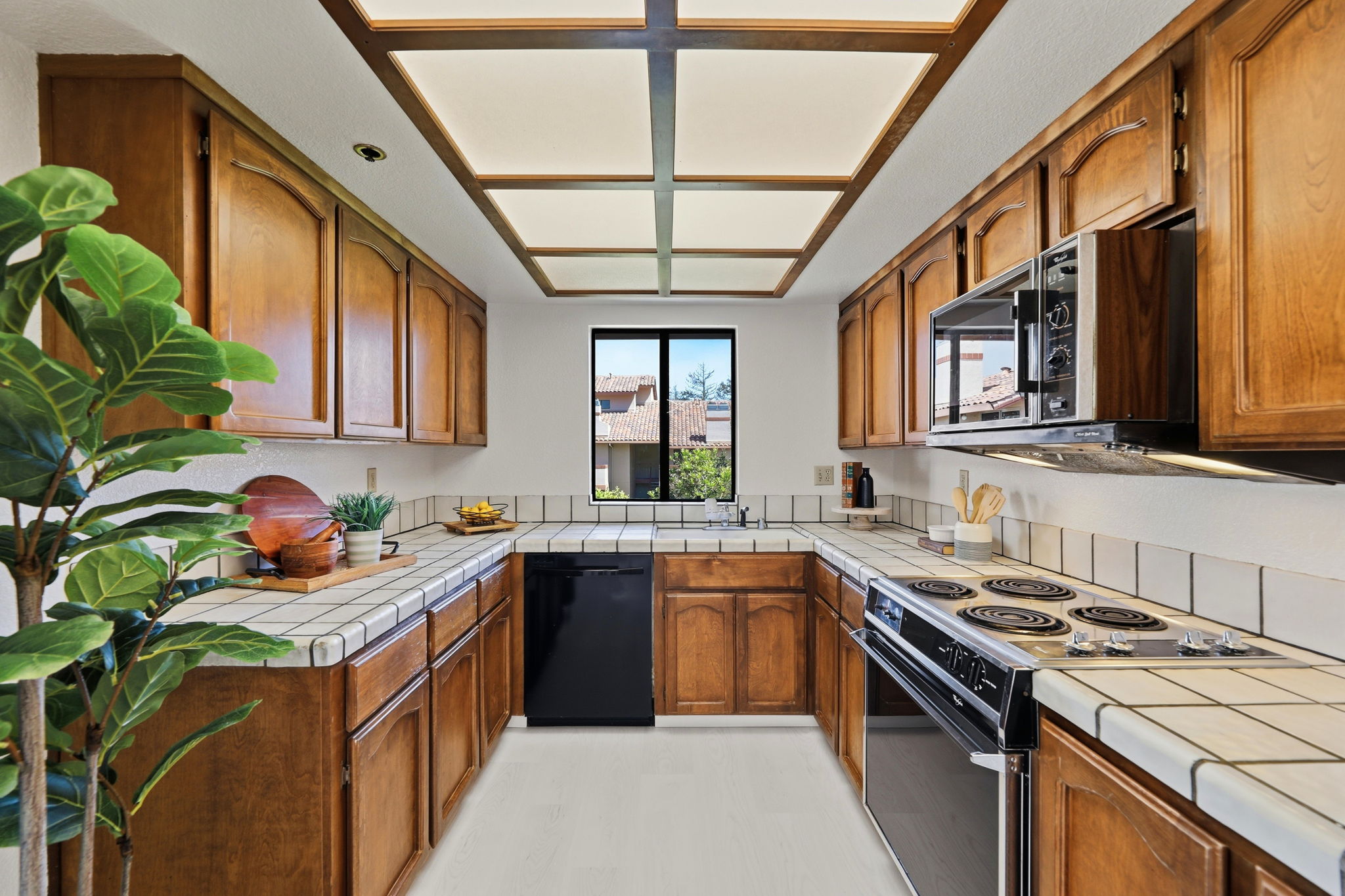 012_F8_20714 Celeste Cir