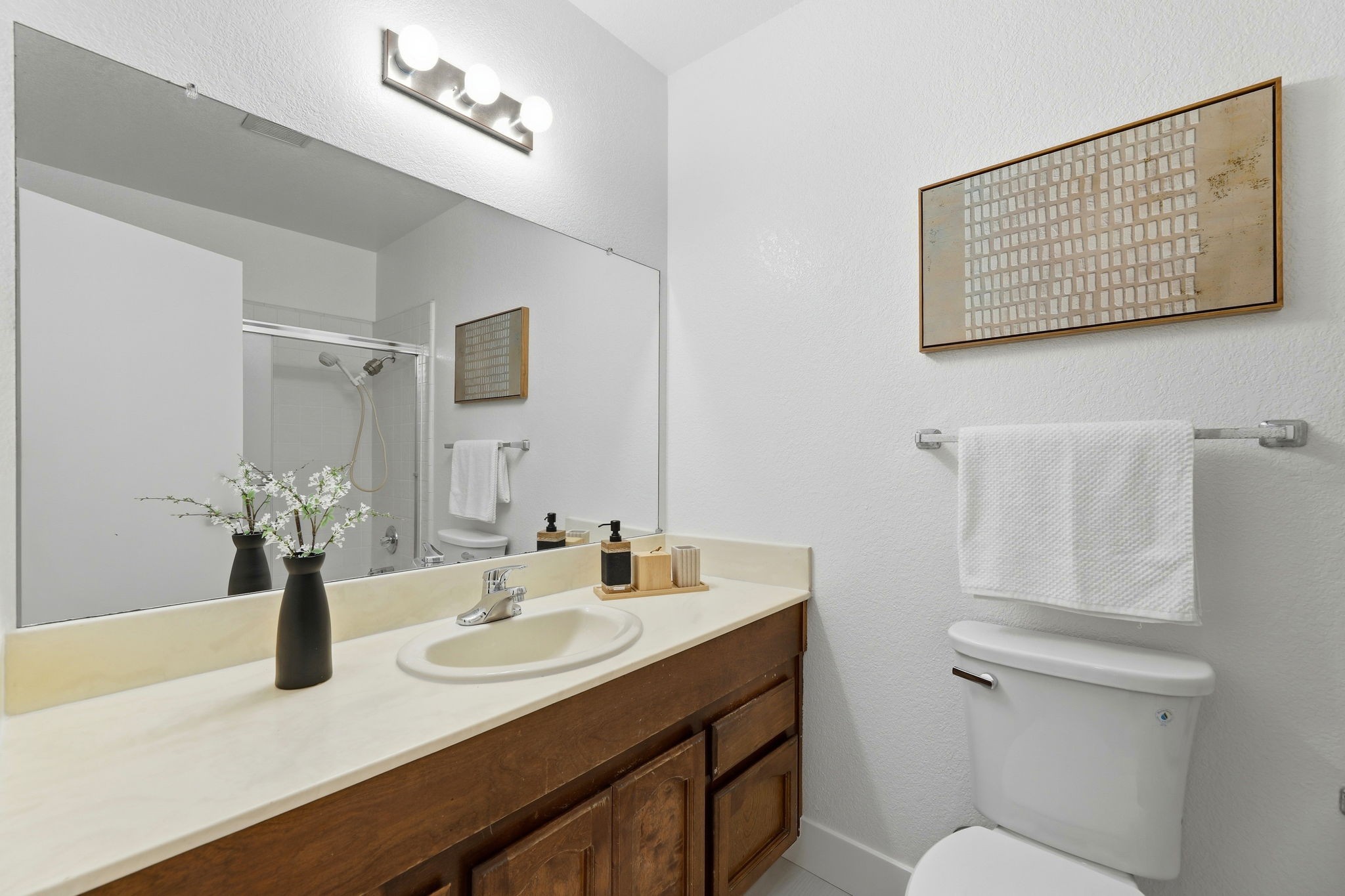 025_F8_20714 Celeste Cir