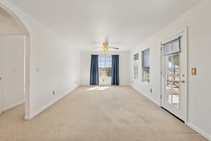 Fox Ct-L1907-027.jpg