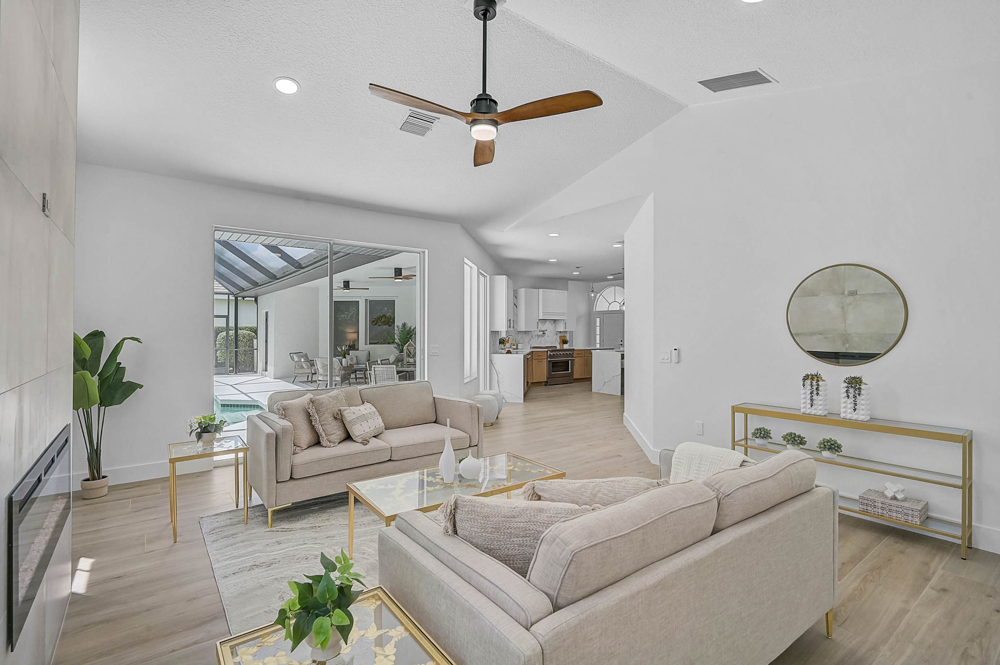 2072 Tocobaga Ln-41