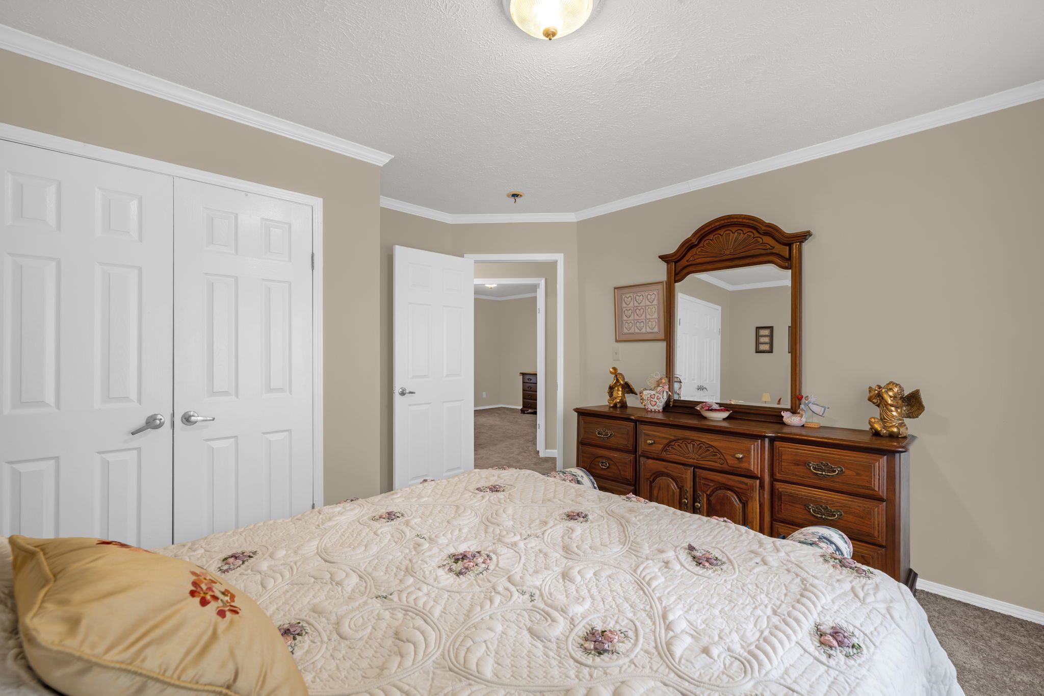 2072 US HWy 158 W-22