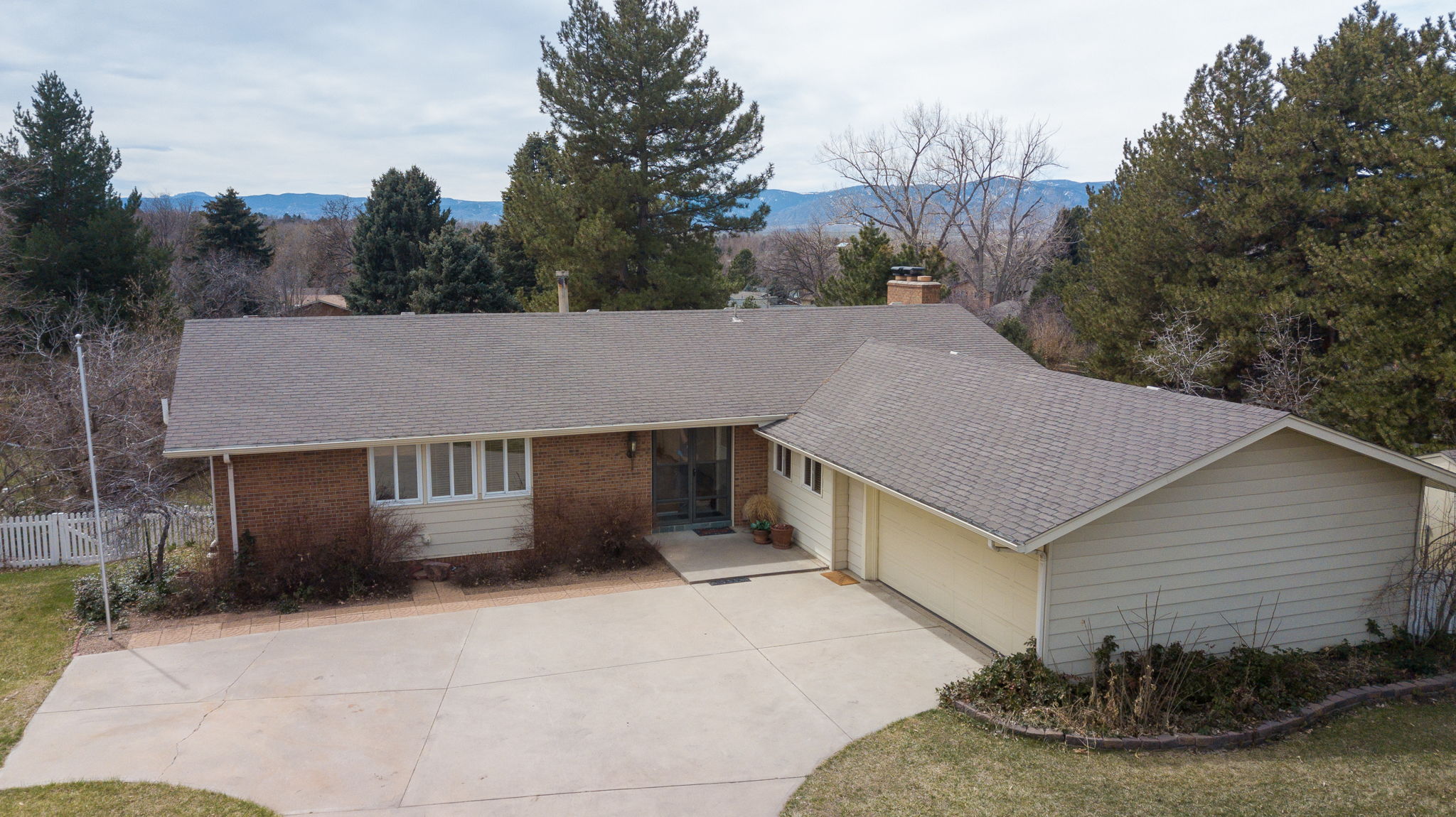  2072 W Ridge Rd, Littleton, CO 80120, US