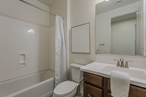  Photo 36