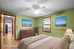 DSC09852 virtually staged.jpeg