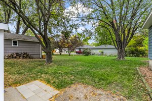 20740 Holiday Ave, Lakeville, MN 55044, USA Photo 32