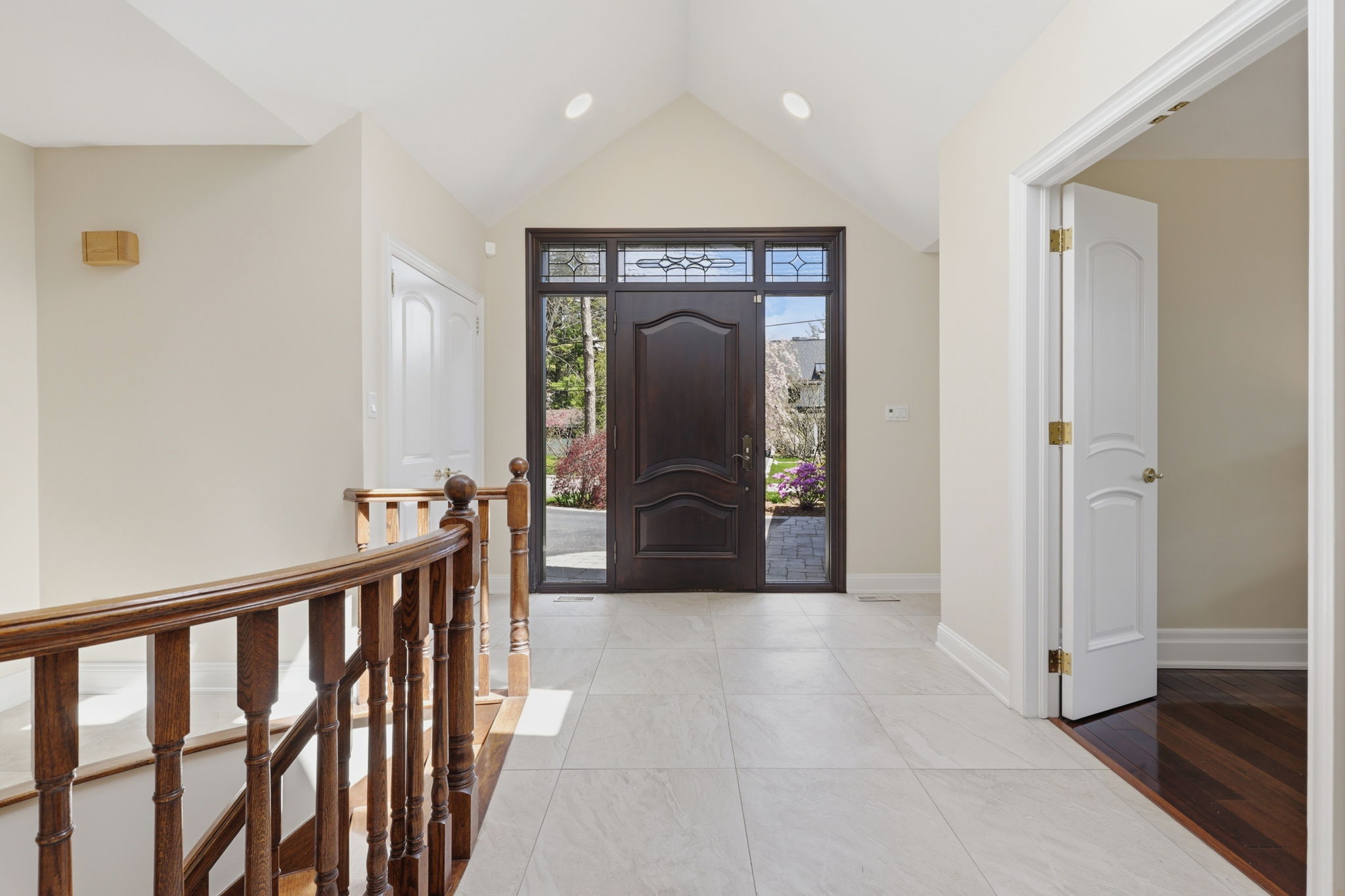 Property in Mississauga — delivered property photograph 6