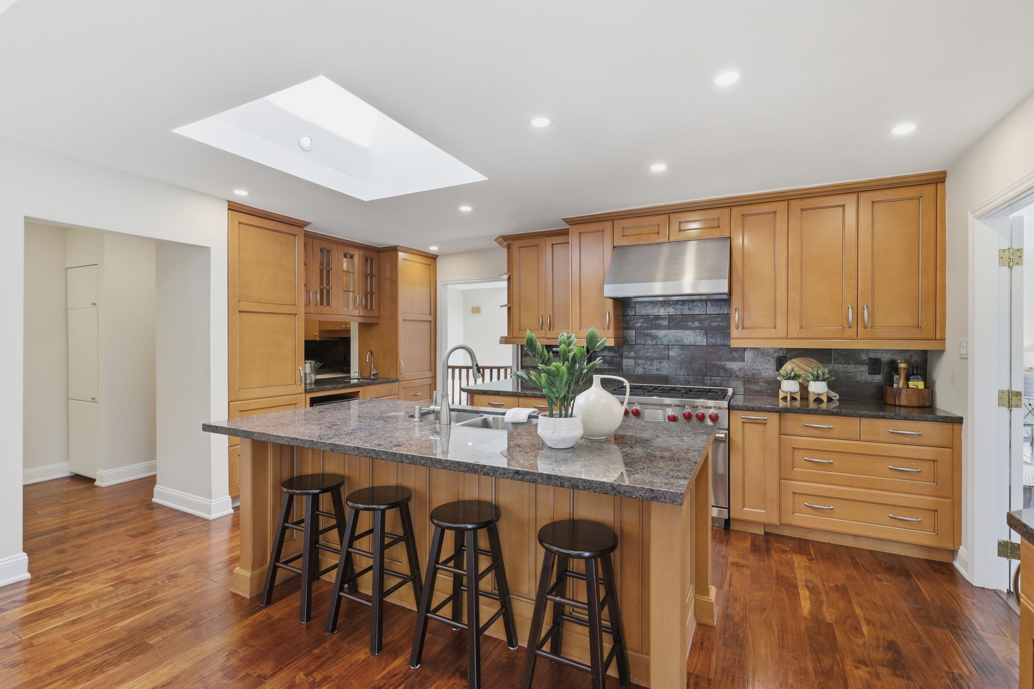 Property in Mississauga — delivered property photograph 21