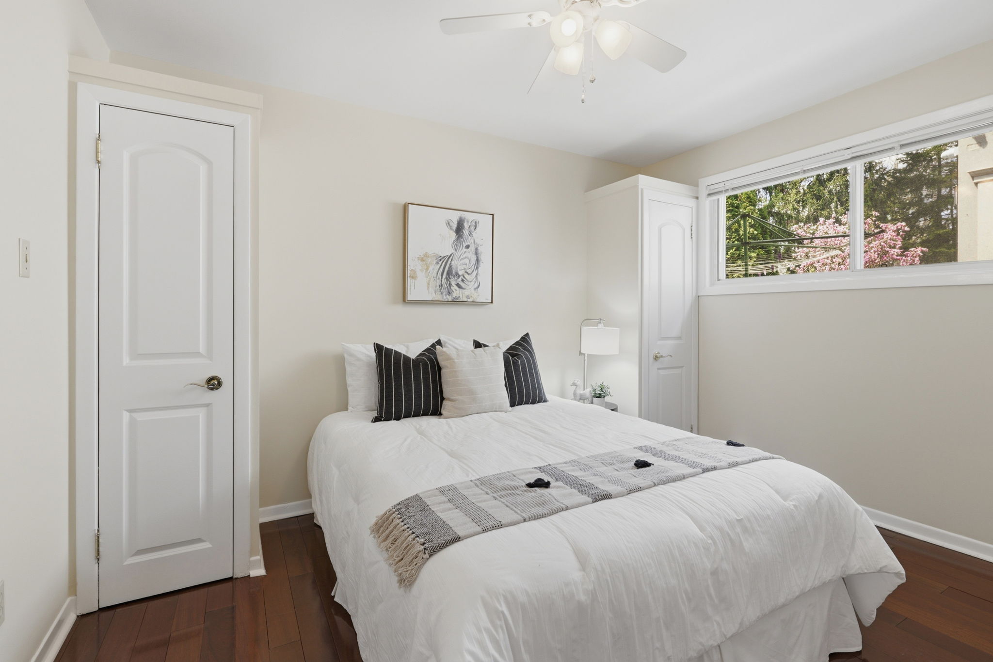 Property in Mississauga — delivered property photograph 37
