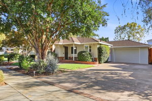 003_F8_2076 Ellen Ave