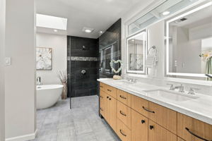 031_F8_2076 Ellen Ave