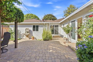 033_F8_2076 Ellen Ave