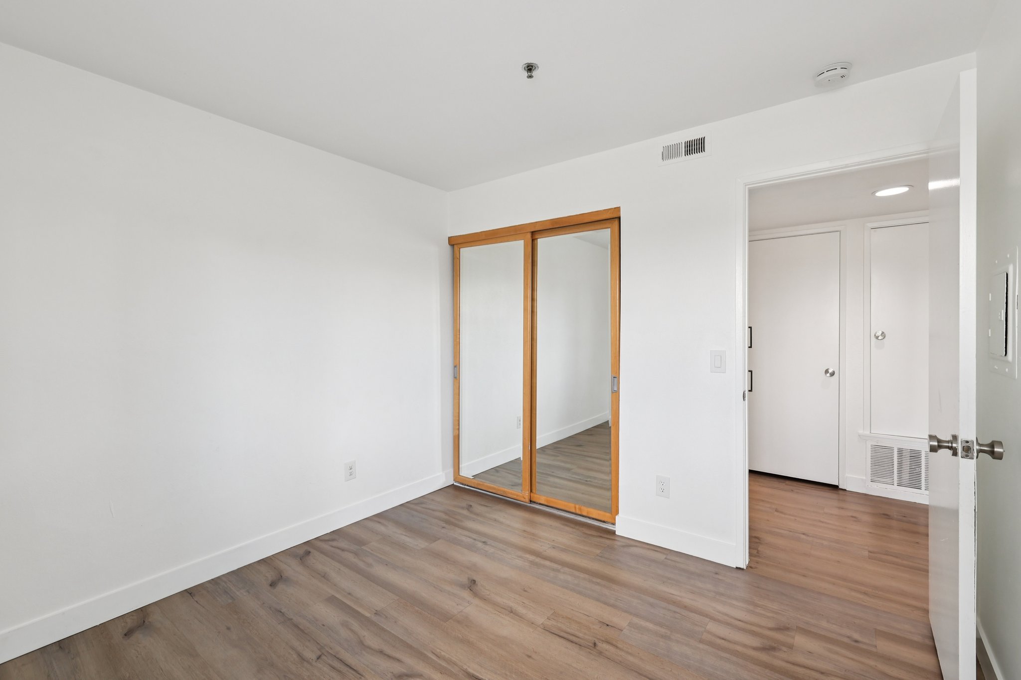 Lakeridge Cir 104-S0204-021.jpg