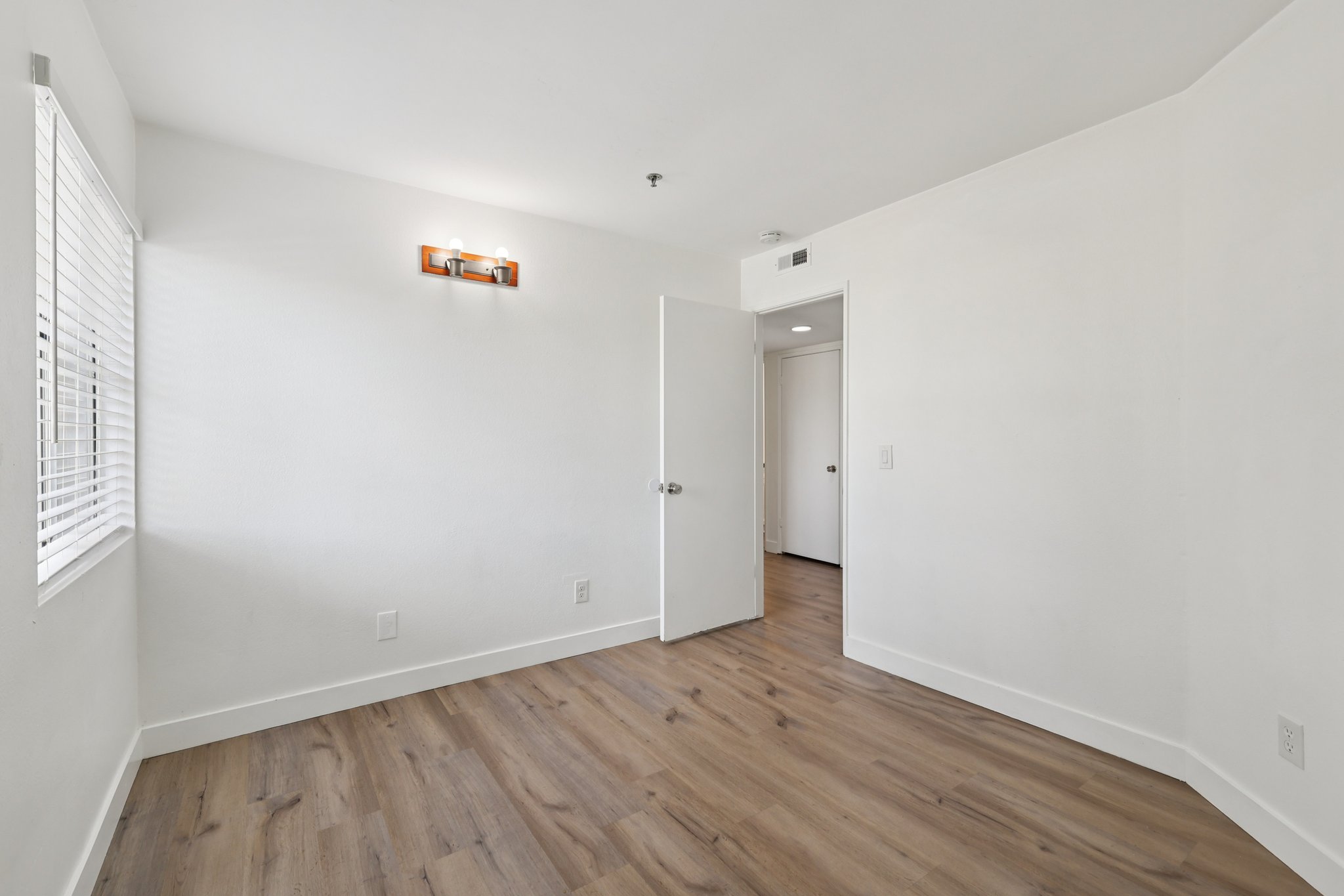 Lakeridge Cir 104-S0204-025.jpg