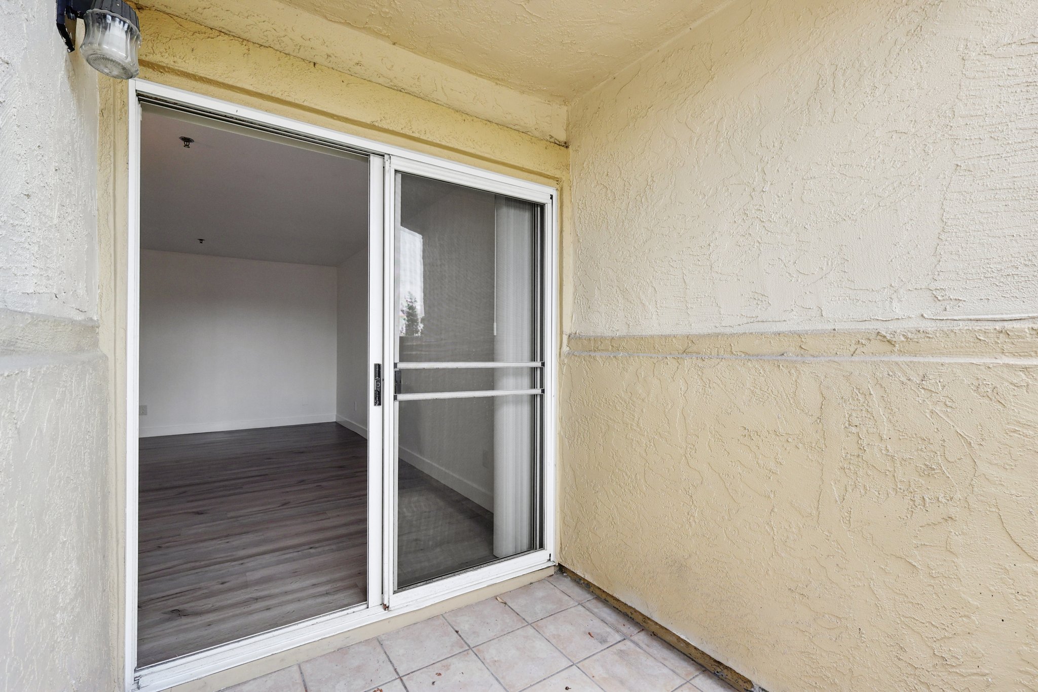 Lakeridge Cir 104-S0204-036.jpg