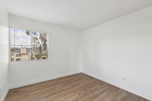 Lakeridge Cir 104-S0204-020.jpg