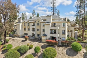 Lakeridge Cir 104-S0204-043.jpg