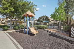 Lakeridge Cir 104-0204-905.jpg