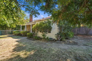  Photo 0