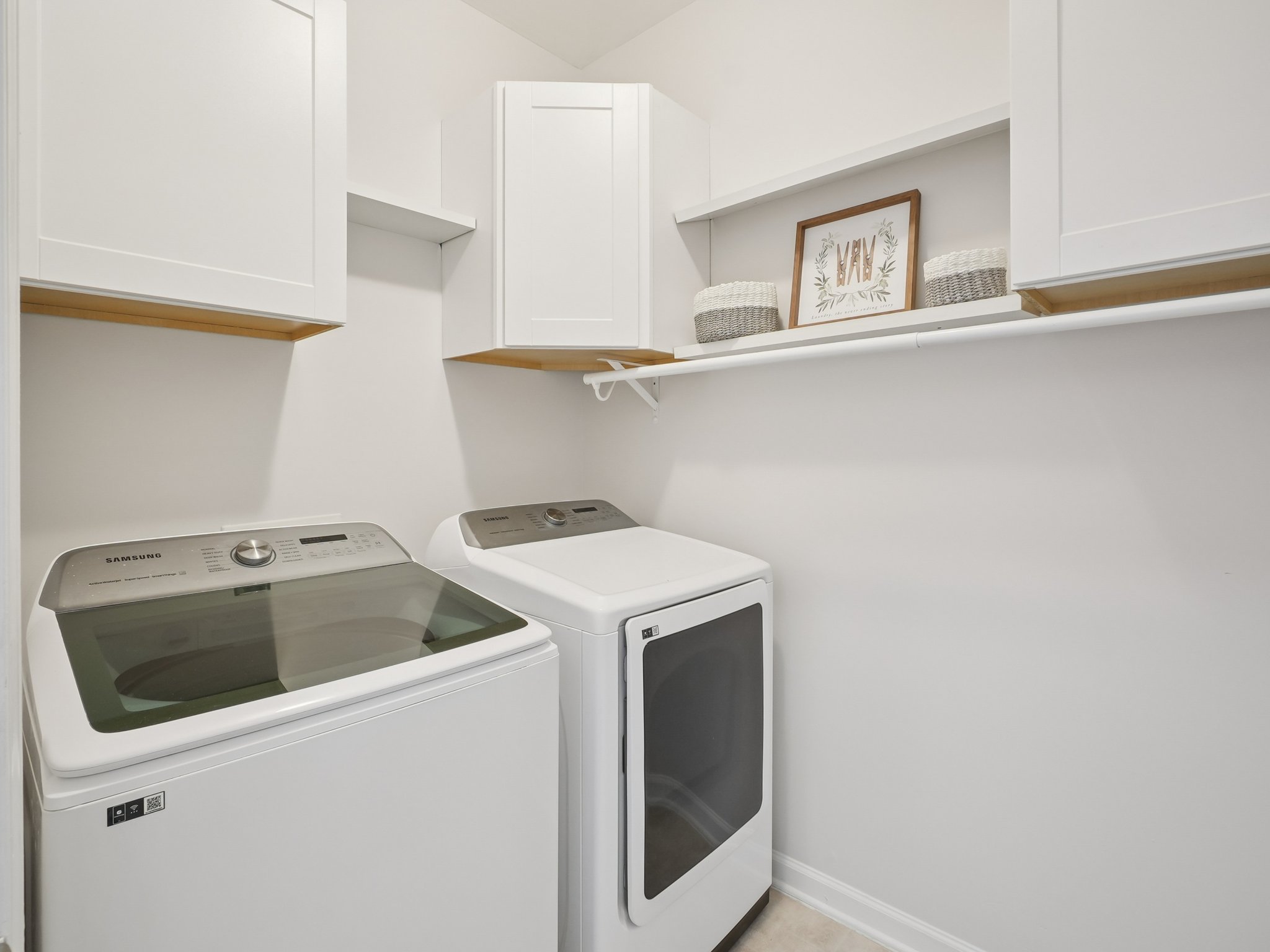 Evergreen View Dr-S2011-029.jpg