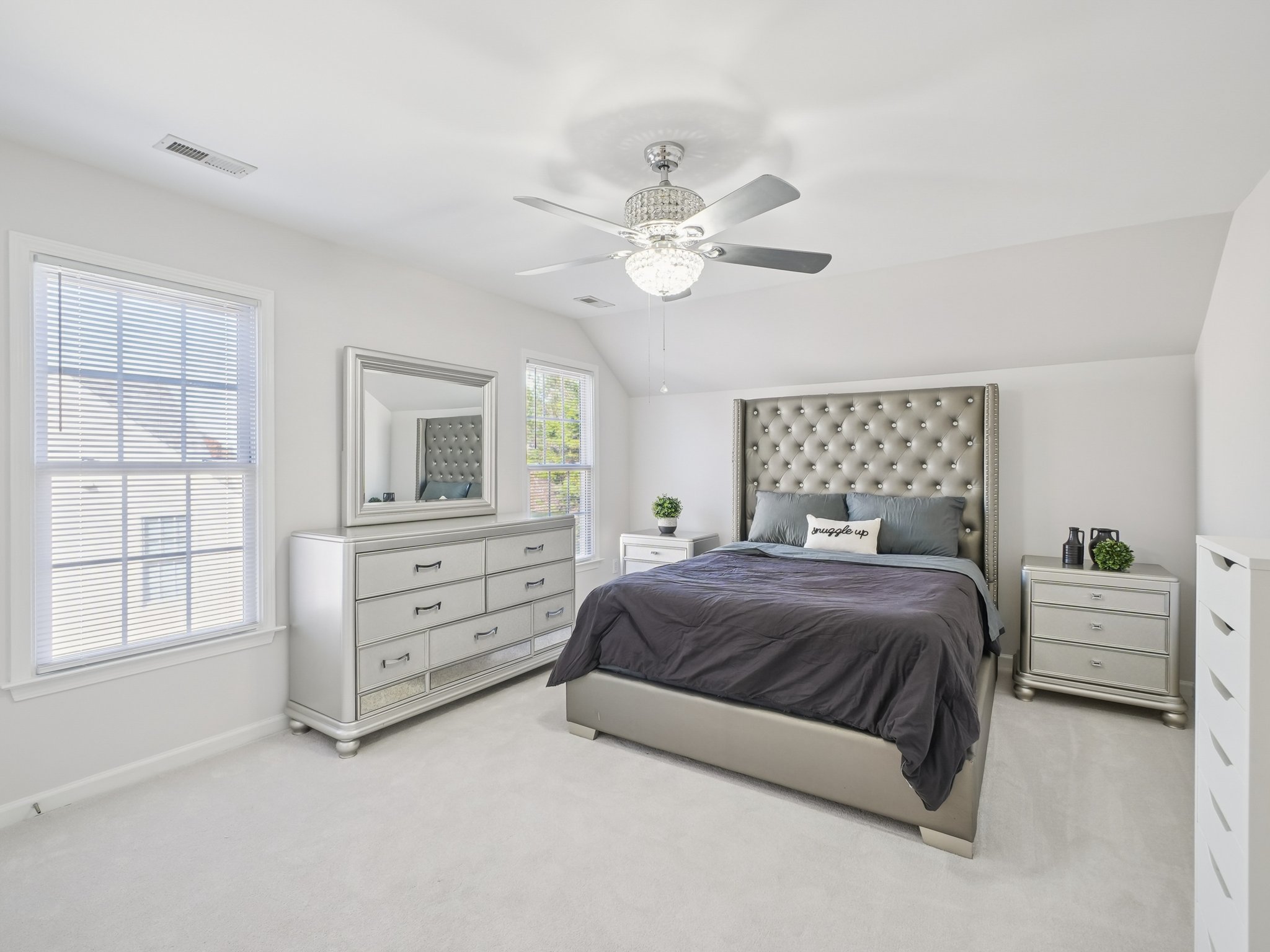 Evergreen View Dr-S2011-034.jpg