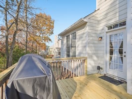 Evergreen View Dr-S2011-047.jpg