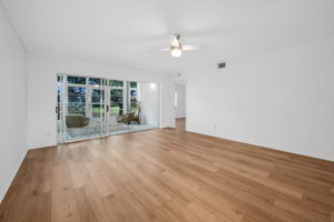 Living View 2