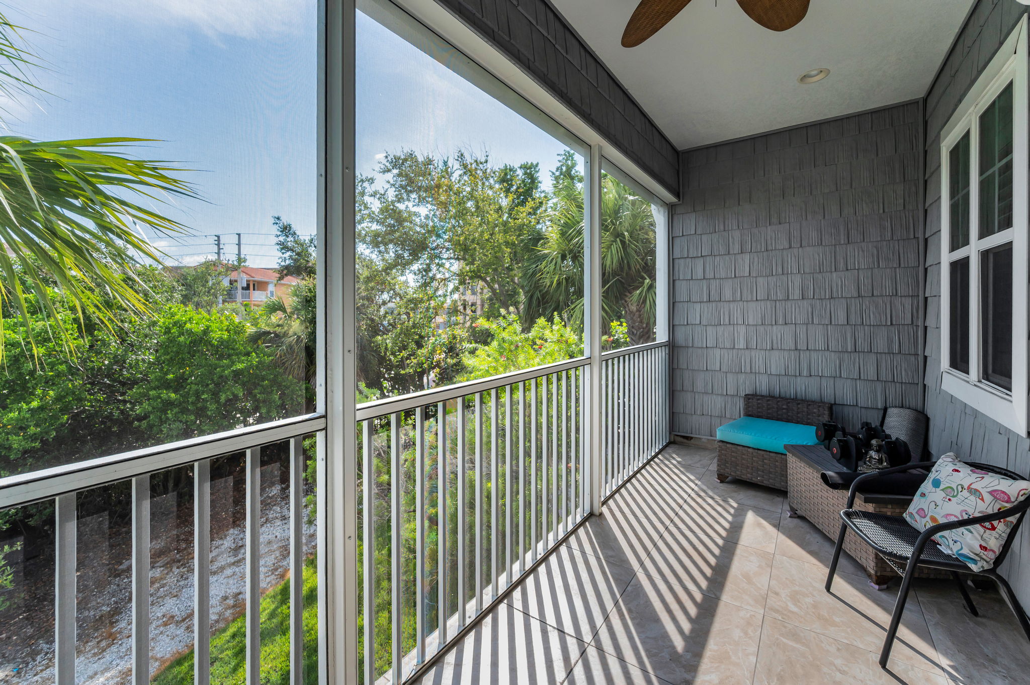 Balcony3
