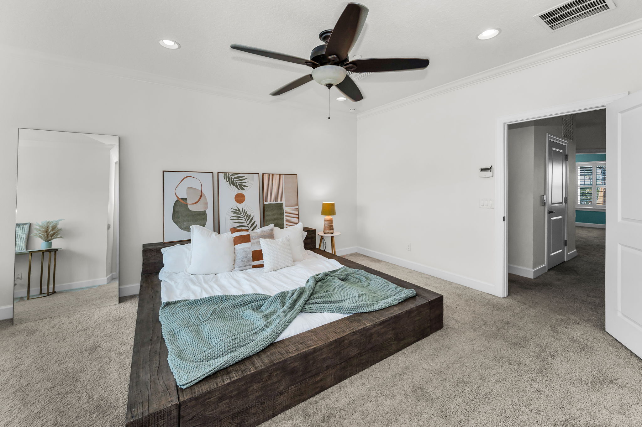 Upper Level Primary Bedroom1e