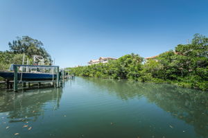 17-Community Dock View