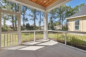 Screened-in Porch