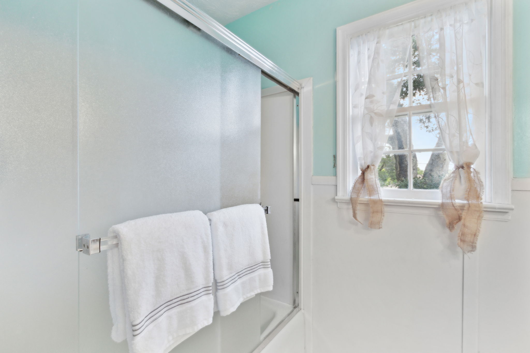 ... complete with shower/tub combination.
